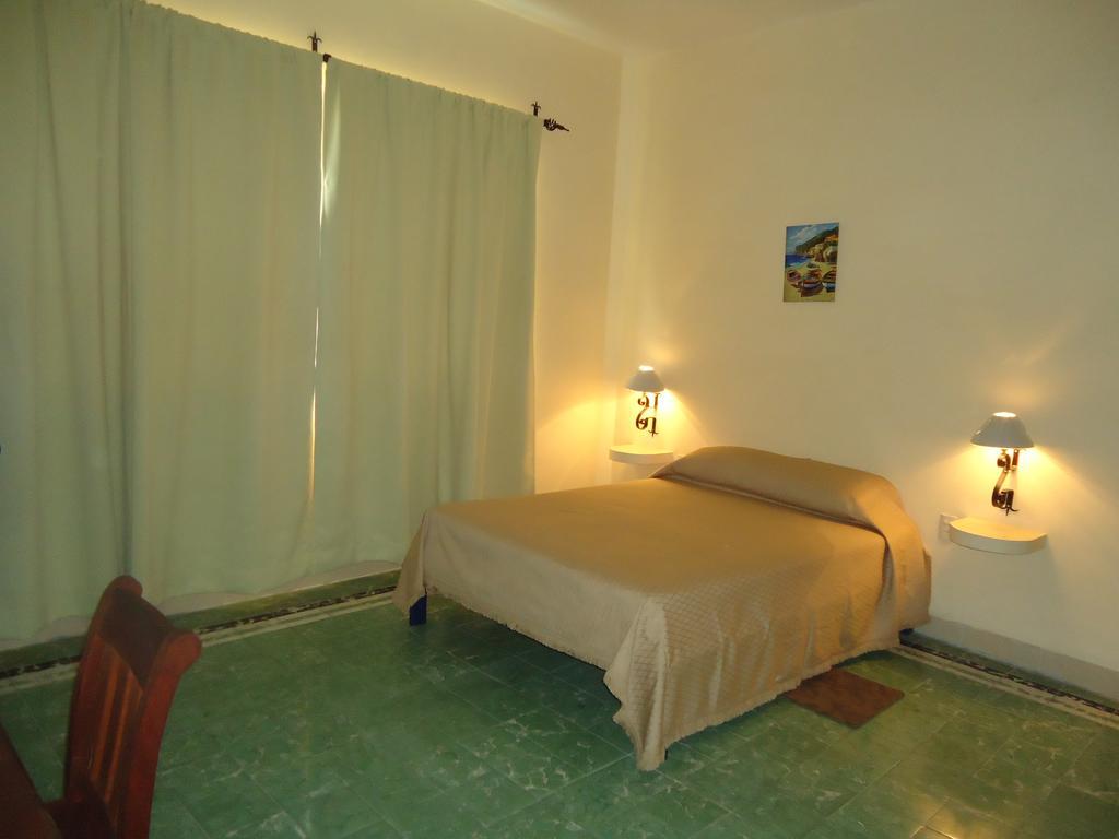 Hotel Suites Córdoba Habitación foto